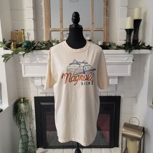 Joanna Gaines Magnolia silos Beige graphic tee Size Large